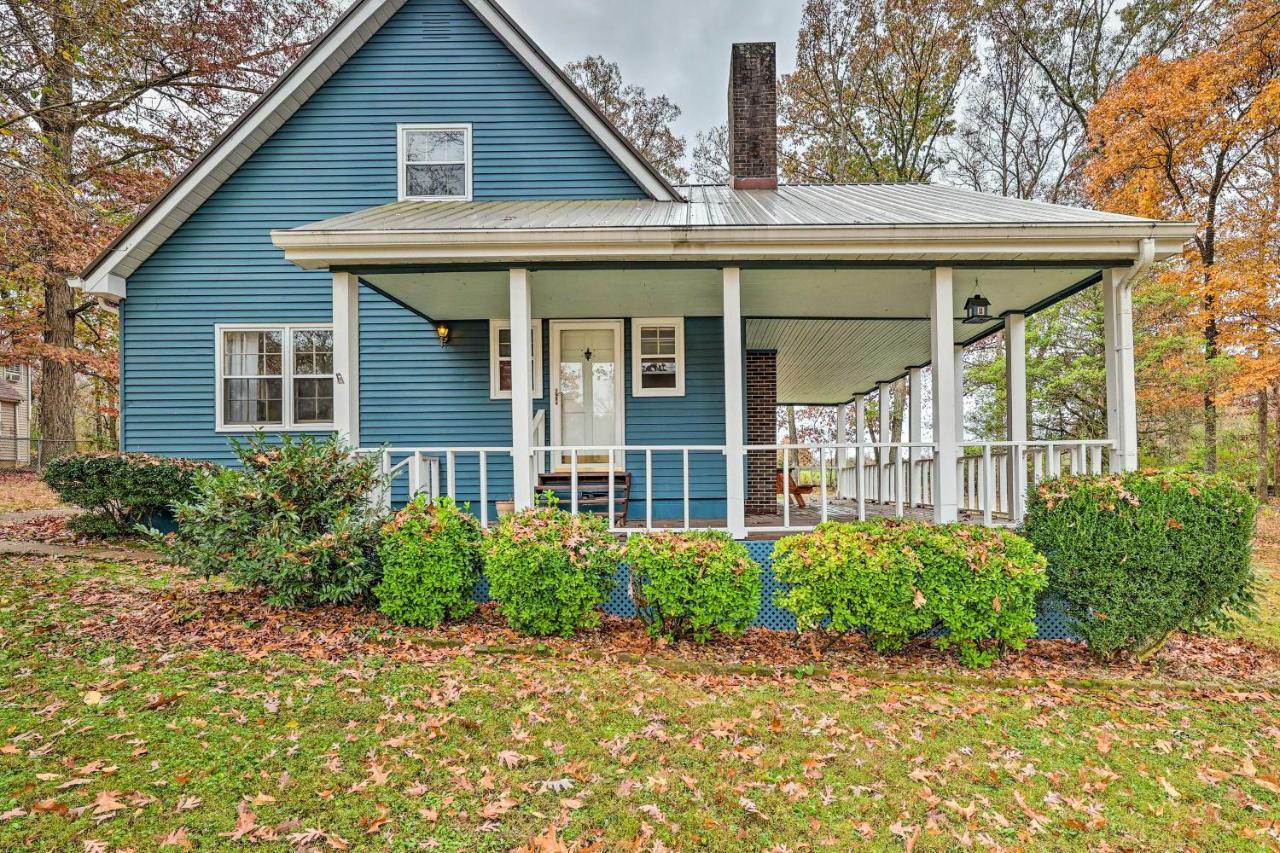 Cozy Cottage With Private Yard Pet Friendly! Winchester Exterior photo